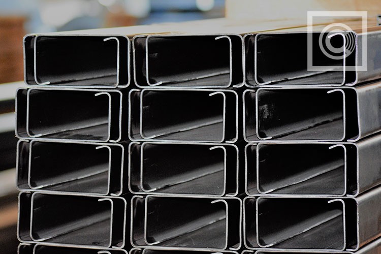 Lipped chanel 75x38x02